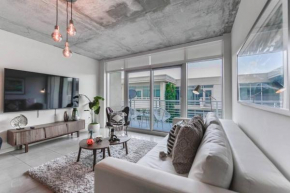 Fantastic Family Apt- W Pool @Midblock Miami